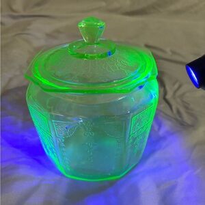 1930’s uranium green depression glass biscuit jar